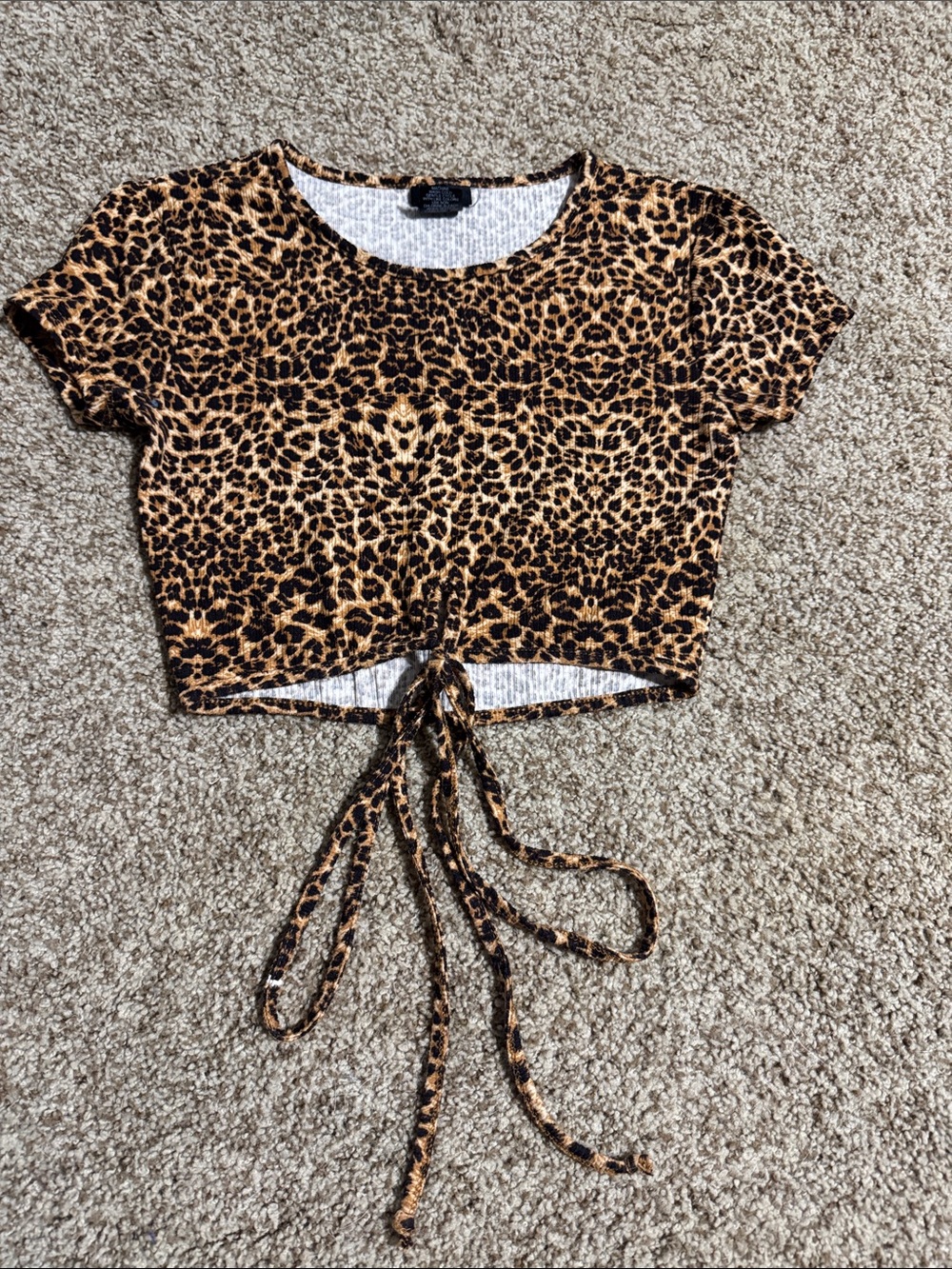 Rue21 Leopard Tie-Front Crop Top - Brown and Black